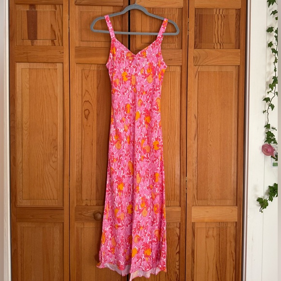 Gwyneth V-neck cupro-blend slip dress in pink limone print - Picture 2 of 4